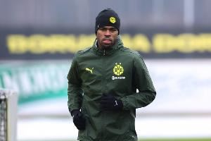 罗体：尤文考虑引进楚克乌梅卡，但取决于D-路易斯和米雷蒂的情况