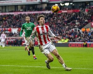 TA：利物浦19岁小将库马斯租借英冠伯明翰，无买断条款