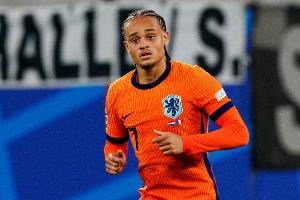 记者：西蒙斯将与热刺签7年合同，转会费6000万欧+转售条款