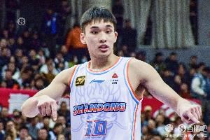大姜国豪转会 CBA11个状元还剩谢智杰杨曦皓在选中他们的球队打球