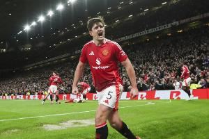 曼晚：曼联今夏拒绝了其他球队对马奎尔的报价，沙特想买得开天价