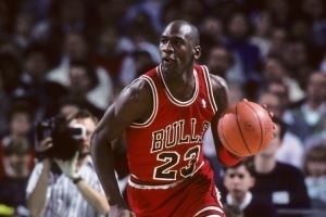 巴克利：乔丹前没有球员靠球鞋&代言赚钱 乔丹让所有人都赚到了钱