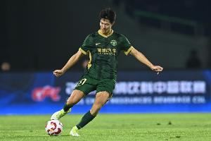 足球报：浙江队多次派人进京邀请张瑷晖加盟，对优秀人才不问来路