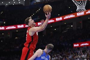 队记：申京将罚球命中率的进步延续到了常规赛 这将产生重大影响