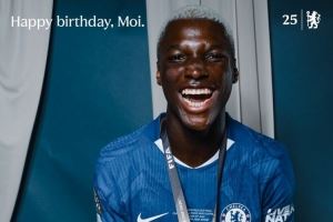 蓝军铁腰！切尔西官方祝凯塞多24岁生日快乐